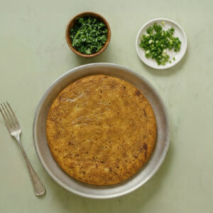 أوزي دجاج بطعم منزلي مع أرز متبل ومكسرات،